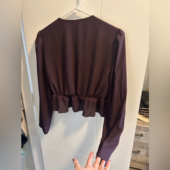 Sunday Best Cropped Tie-Front Plunging Blouse Long Sleeve - Picture 11 of 11